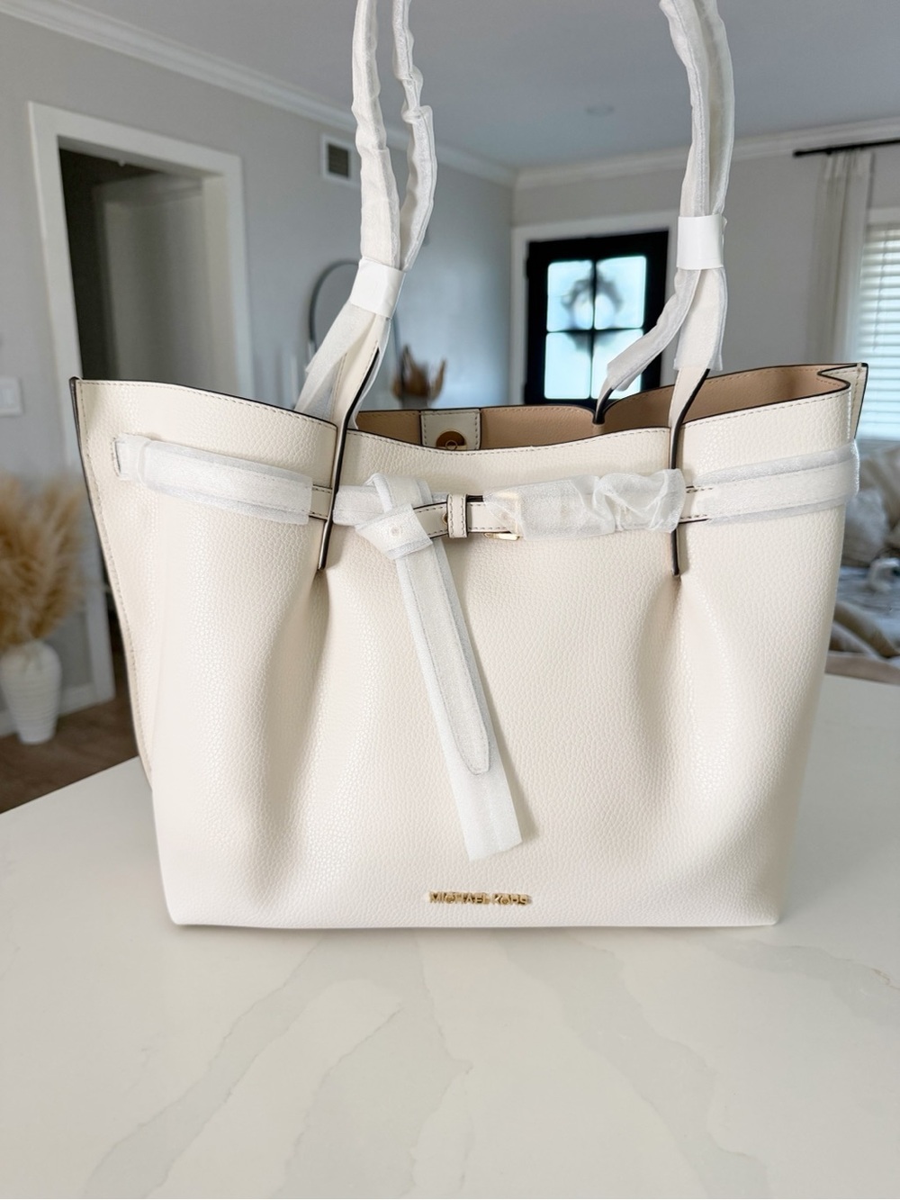 Michael Kors Emilia Large Pebbled Leather Tote in Light Cream MSRP $558 NWT - Picture 3 of 8